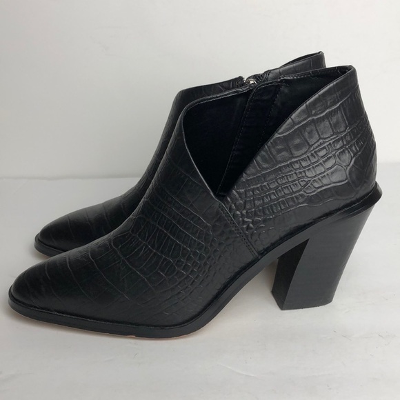 Vince Camuto Jorgetta Croc Embossed Ankle Boots 8 - Picture 8 of 10